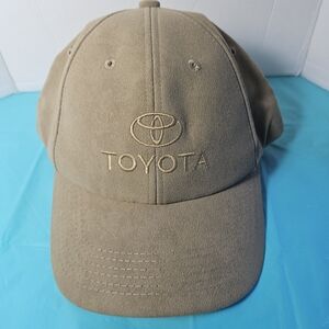 Toyota hat by Legend